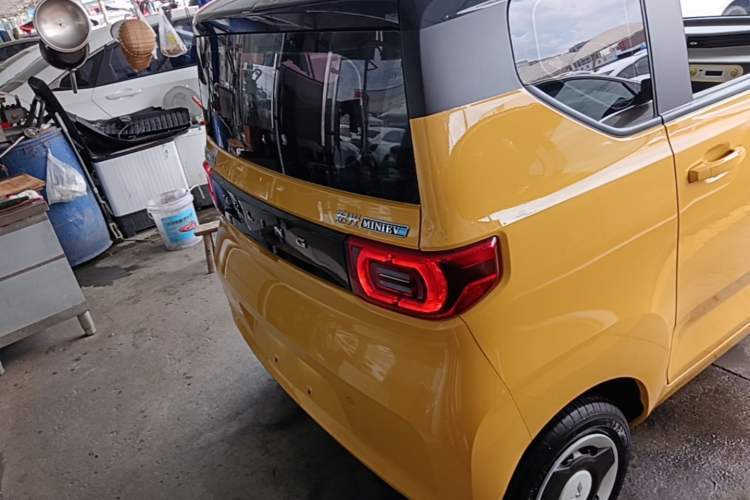 Used Wuling Hongguang MINIEV 2022 Macaron Premium Model – Lithium Iron Phosphate Rear