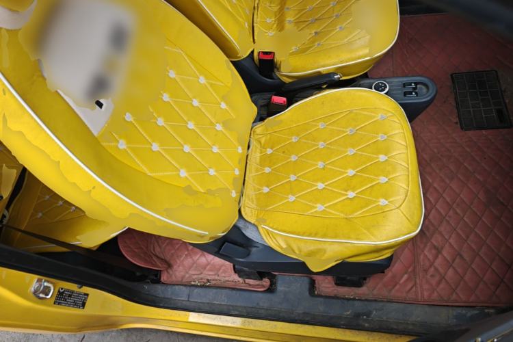 Used Wuling Hongguang MINIEV 2022 Macaron Fashion Model Lithium Iron Phosphate Right Front Seat