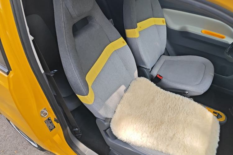 Used Wuling Hongguang MINIEV 2022 Macaron Fashion Model Lithium Iron Phosphate Right Front Seat