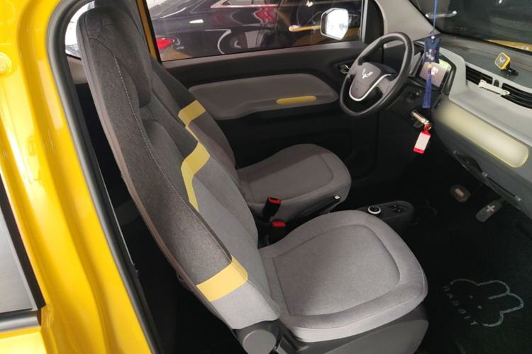 Used Wuling Hongguang MINIEV 2022 Macaron Fashion Model Lithium Iron Phosphate Right Front Seat
