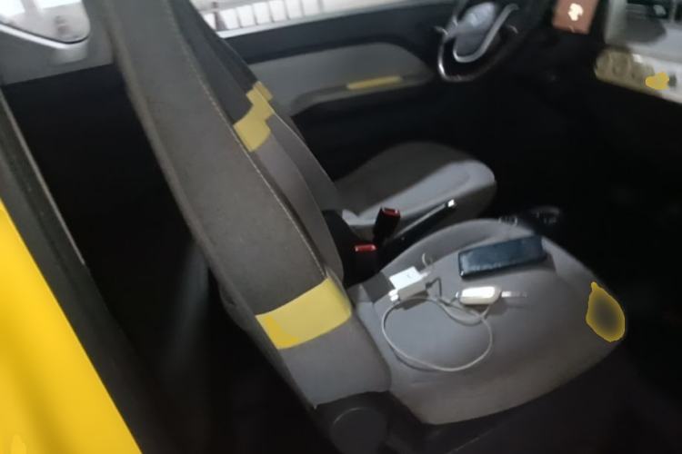 Used Wuling Hongguang MINIEV 2022 Macaron Premium Model – Lithium Ternary Battery Right Front Seat