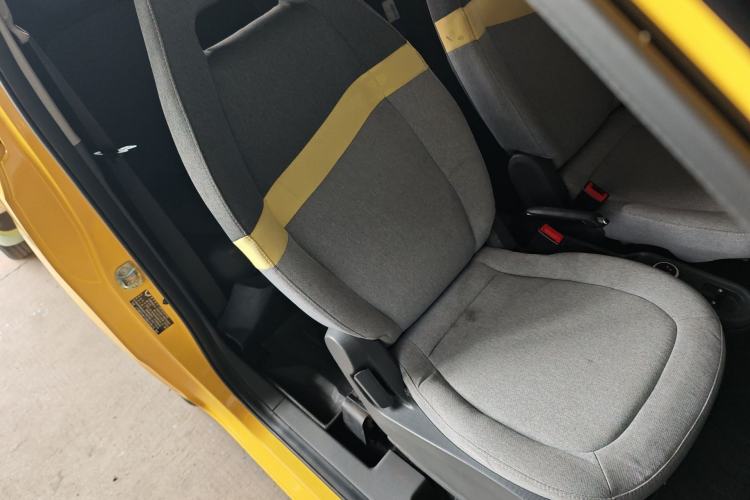 Used Wuling Hongguang MINIEV 2022 Macaron Premium Model – Lithium Iron Phosphate Right Front Seat