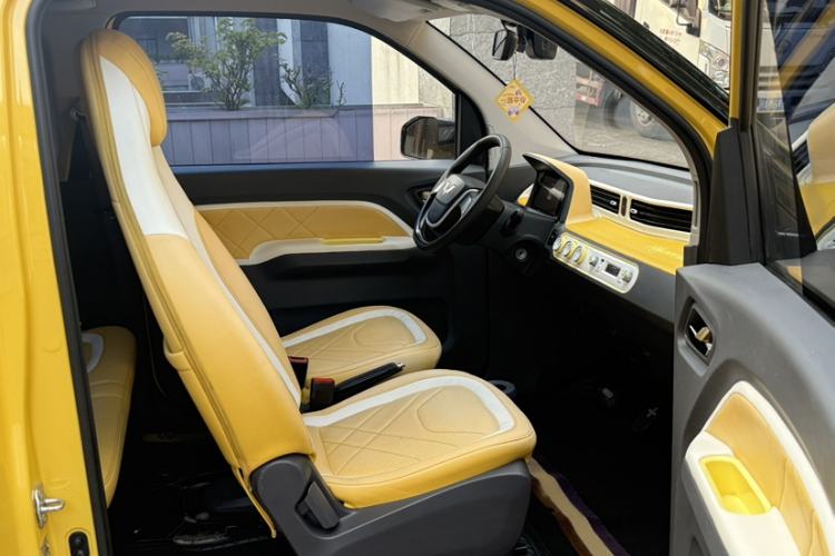 Used Wuling Hongguang MINIEV 2022 Macaron Premium Model – Lithium Iron Phosphate Right Front Seat