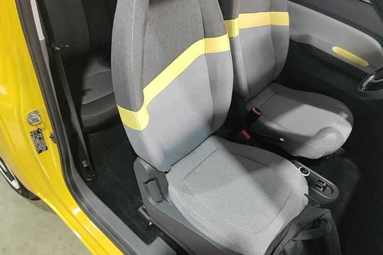Used Wuling Hongguang MINIEV 2022 Macaron Premium Model – Lithium Ternary Battery Right Front Seat