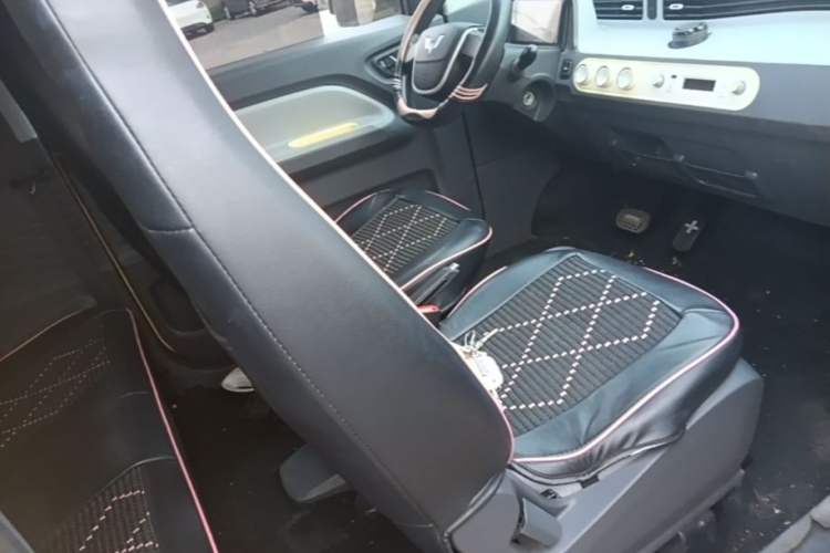 Used Wuling Hongguang MINIEV 2022 Macaron Premium Model – Lithium Iron Phosphate Right Front Seat