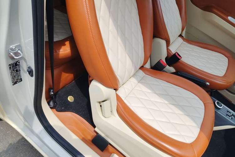 Used Wuling Hongguang MINIEV 2022 Macaron Premium Model – Lithium Iron Phosphate Right Front Seat