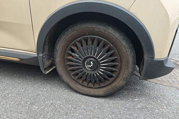 Used Wuling Hongguang MINIEV 2022 GAMEBOY 300km Enthusiast Model with Lithium Iron Phosphate Right Front Wheel Hub