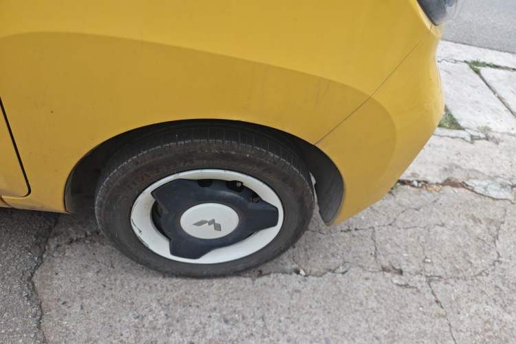 Used Wuling Hongguang MINIEV 2022 Macaron Premium Model – Lithium Iron Phosphate Right Front Wheel Hub