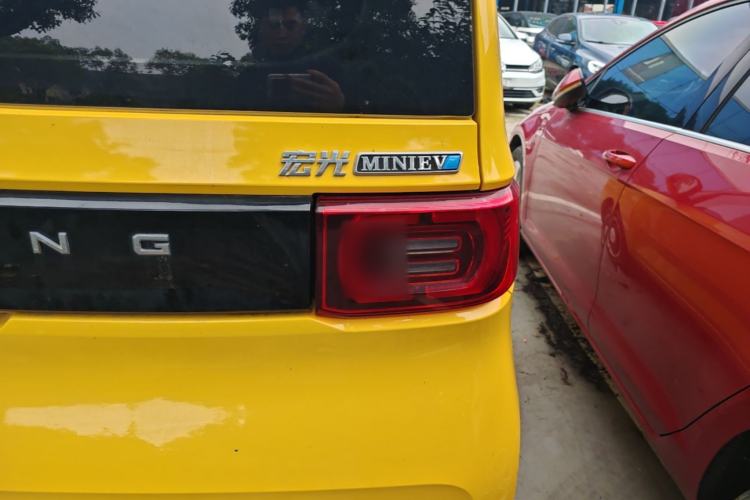 Used Wuling Hongguang MINIEV 2022 Macaron Fashion Model Lithium Iron Phosphate Right Rear Taillight