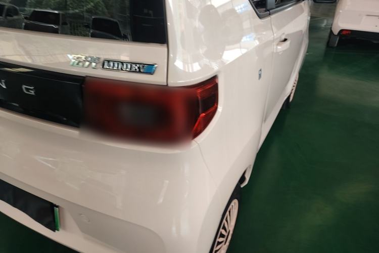 Used Wuling Hongguang MINIEV 2022 Macaron Premium Model – Lithium Iron Phosphate Right Rear Taillight