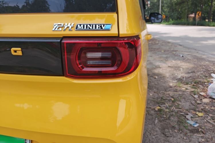 Used Wuling Hongguang MINIEV 2022 Macaron Fashion Model Lithium Iron Phosphate Right Rear Taillight