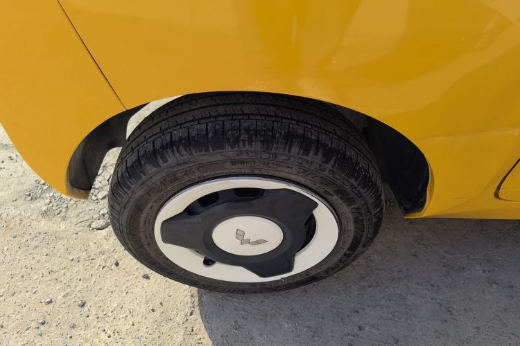 Used Wuling Hongguang MINIEV 2022 Macaron Premium Model – Lithium Iron Phosphate Right Rear Wheel Hub
