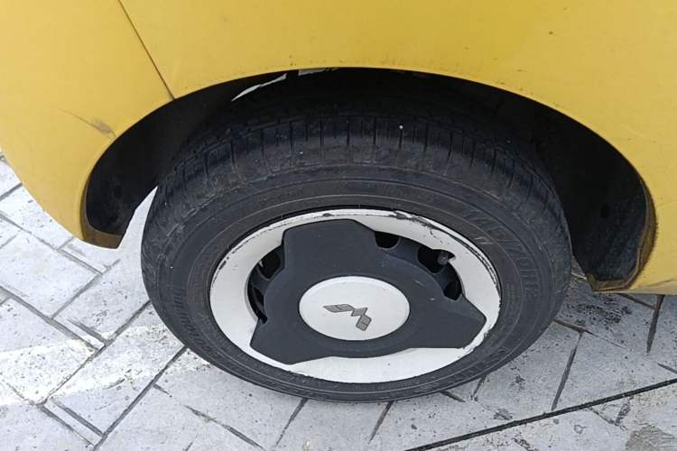 Used Wuling Hongguang MINIEV 2022 Macaron Premium Model – Lithium Iron Phosphate Right Rear Wheel Hub