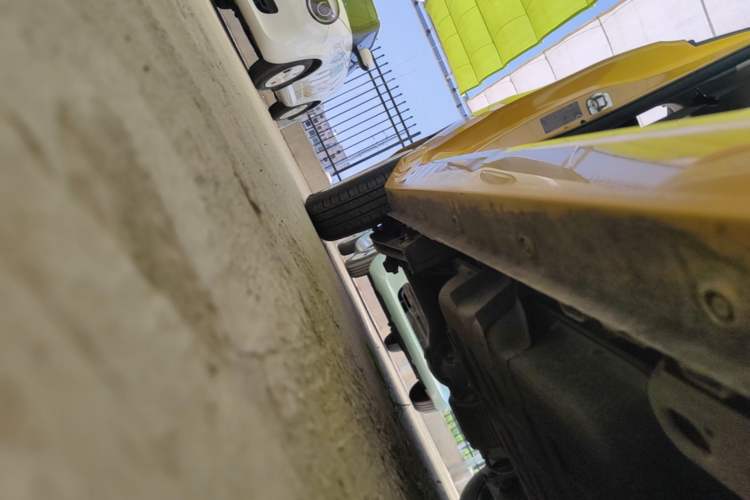 Used Wuling Hongguang MINIEV 2022 Macaron Premium Model – Lithium Iron Phosphate Right Side Sill