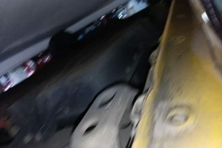 Used Wuling Hongguang MINIEV 2022 Macaron Premium Model – Lithium Ternary Battery Right Side Sill