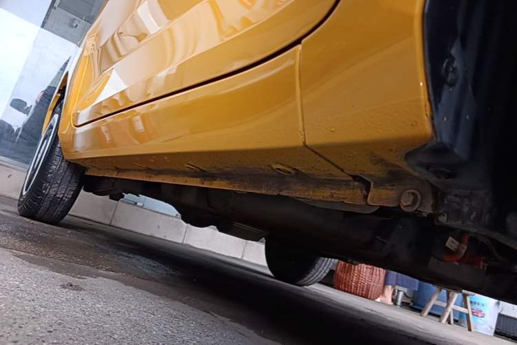 Used Wuling Hongguang MINIEV 2022 Macaron Premium Model – Lithium Iron Phosphate Right Side Sill