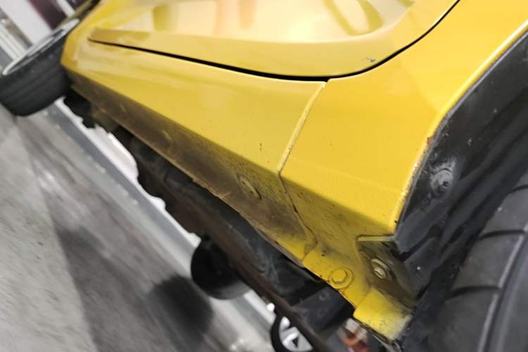 Used Wuling Hongguang MINIEV 2022 Macaron Premium Model – Lithium Ternary Battery Right Side Sill