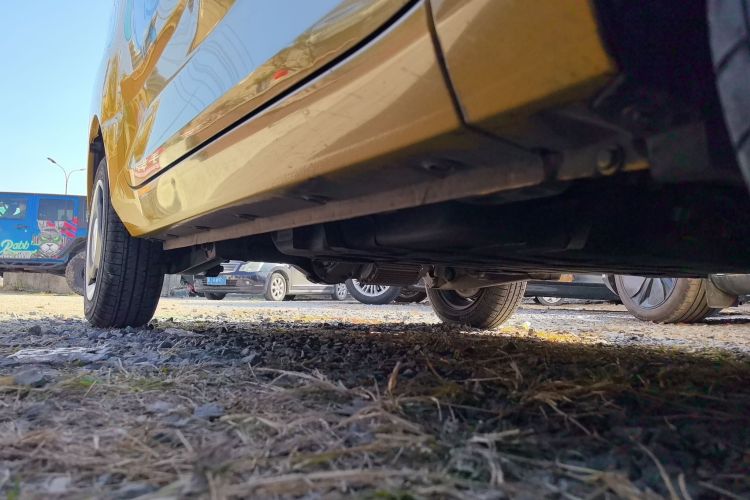 Used Wuling Hongguang MINIEV 2022 Macaron Premium Model – Lithium Iron Phosphate Right Side Sill
