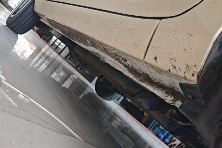 Used Wuling Hongguang MINIEV 2022 Zizai Version Lithium Iron Phosphate Right Side Sill