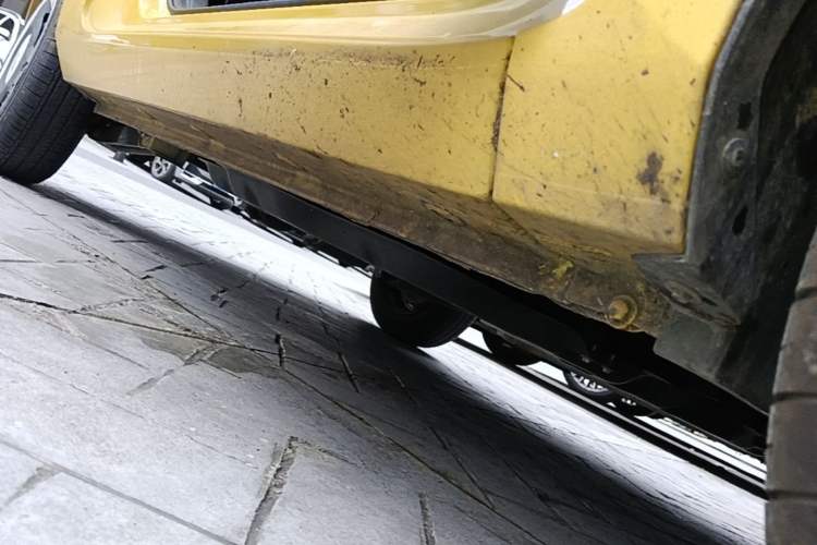 Used Wuling Hongguang MINIEV 2022 Macaron Premium Model – Lithium Iron Phosphate Right Side Sill