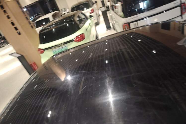 Used Wuling Hongguang MINIEV 2022 Macaron Premium Model – Lithium Ternary Battery Roof