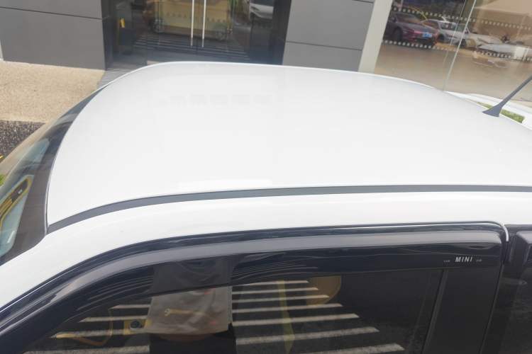Used Wuling Hongguang MINIEV 2022 Macaron Premium Model – Lithium Iron Phosphate Roof
