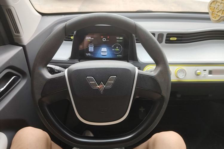 Used Wuling Hongguang MINIEV 2022 Macaron-Color Edition Lithium Iron Phosphate Steering Wheel