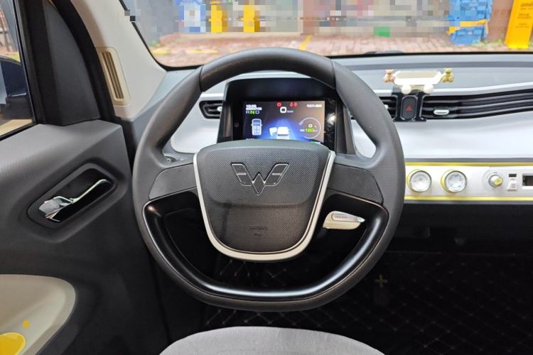 Used Wuling Hongguang MINIEV 2022 Macaron Fashion Edition Lithium-Nickel-Cobalt-Alpha-oxide Steering Wheel