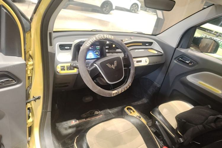 Used Wuling Hongguang MINIEV 2022 Macaron Premium Model – Lithium Ternary Battery Steering Wheel