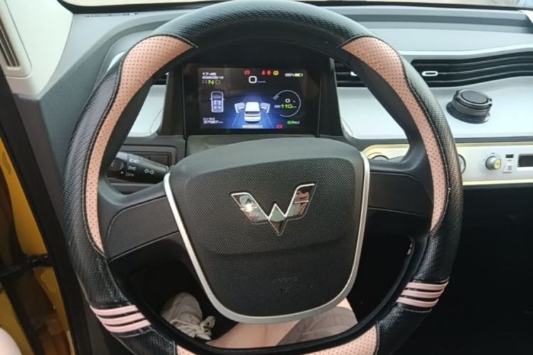 Used Wuling Hongguang MINIEV 2022 Macaron Premium Model – Lithium Iron Phosphate Steering Wheel