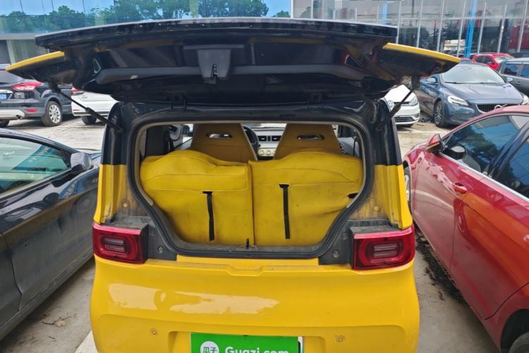 Used Wuling Hongguang MINIEV 2022 Macaron Fashion Model Lithium Iron Phosphate Trunk