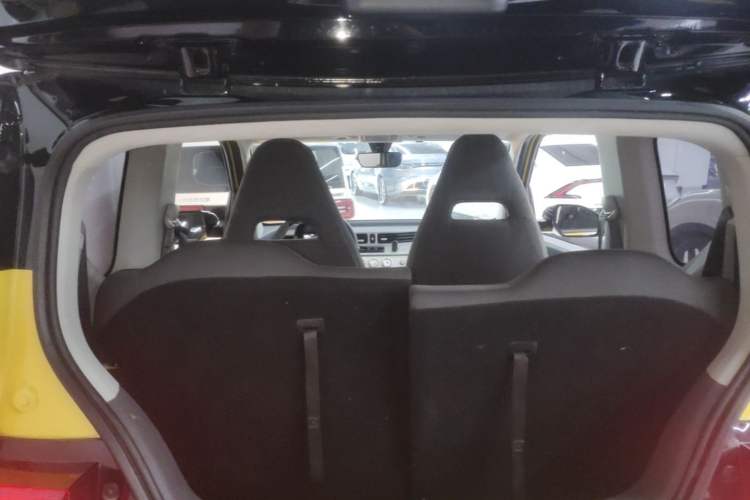 Used Wuling Hongguang MINIEV 2022 Macaron Premium Model – Lithium Ternary Battery Trunk