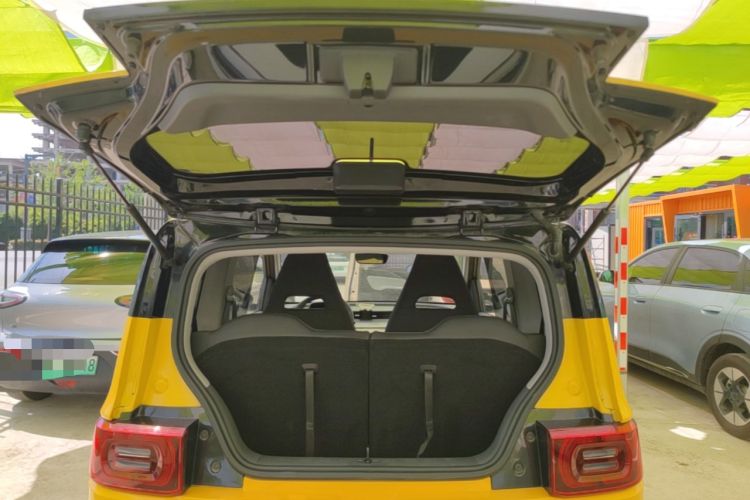 Used Wuling Hongguang MINIEV 2022 Macaron Premium Model – Lithium Iron Phosphate Trunk