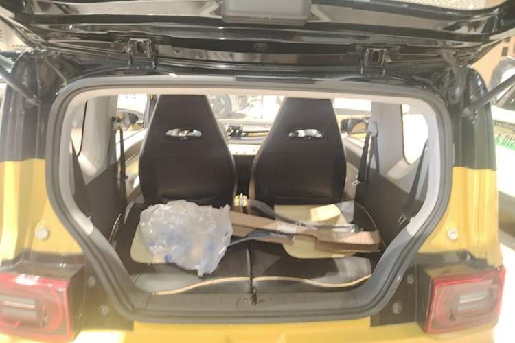 Used Wuling Hongguang MINIEV 2022 Macaron Premium Model – Lithium Ternary Battery Trunk