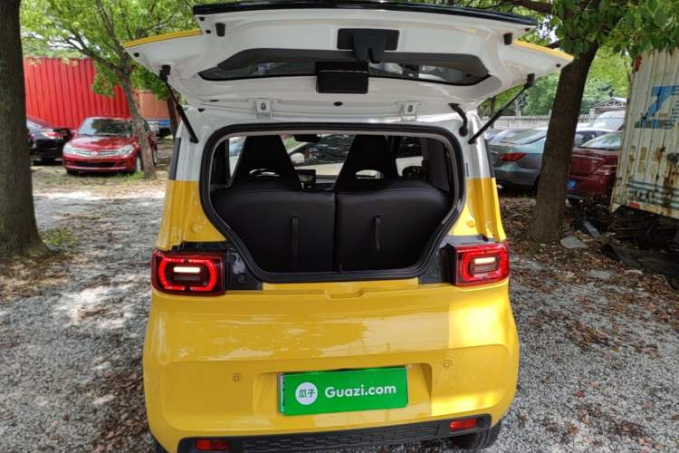 Used Wuling Hongguang MINIEV 2022 Macaron Premium Model – Lithium Ternary Battery Trunk