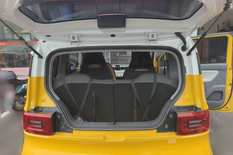 Used Wuling Hongguang MINIEV 2022 Macaron Premium Model – Lithium Ternary Battery Trunk