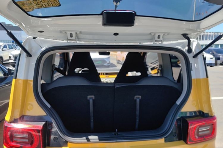 Used Wuling Hongguang MINIEV 2022 Macaron Fashion Model Lithium Iron Phosphate Trunk