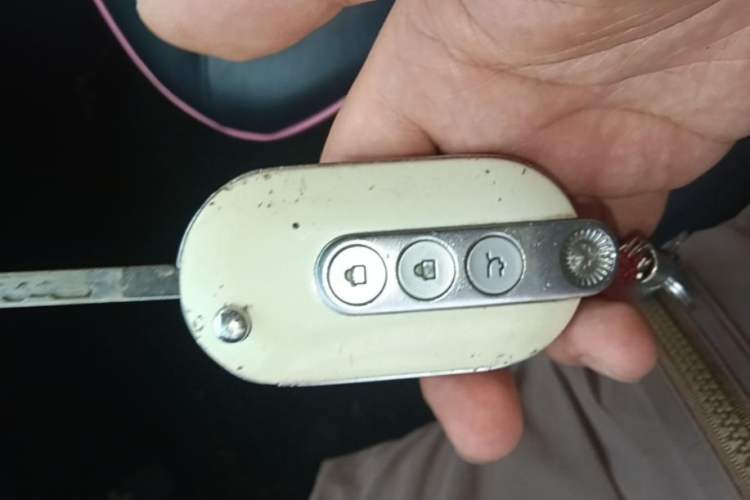 Used Wuling Hongguang MINIEV 2022 Macaron Premium Model – Lithium Iron Phosphate Vehicle Key