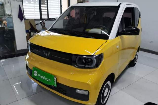 Ojetý Wuling Hongguang MINIEV 2022 Macaron Premium Model – Lithium Iron Phosphate