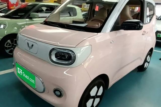 Ojetý Wuling Hongguang MINIEV 2024 3rd Generation 215km Advanced Version
