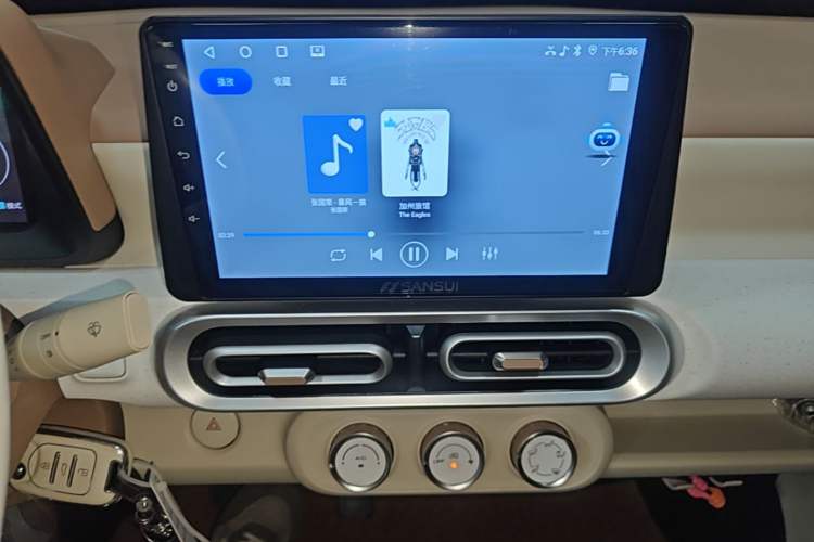 Used Wuling Hongguang MINIEV 2024 3rd Generation 215km Youth Edition Audio And AC Panel
