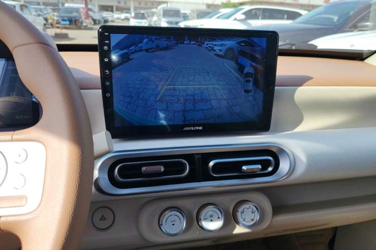 Used Wuling Hongguang MINIEV 2024 3rd Generation 215km Advanced Version Audio And AC Panel