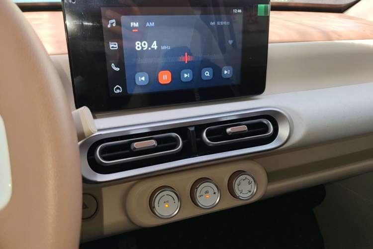 Used Wuling Hongguang MINIEV 2024 3rd Generation 170 km Audio And AC Panel