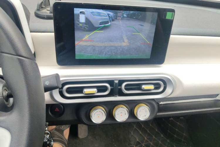 Used Wuling Hongguang MINIEV 2024 3rd Generation 215km Advanced Version Audio And AC Panel