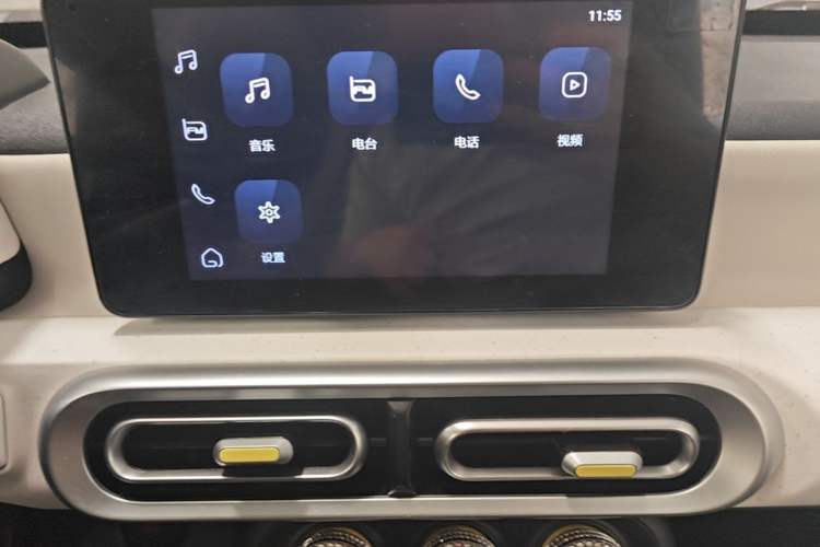 Used Wuling Hongguang MINIEV 2024 3rd Generation 215km Advanced Version Audio And AC Panel