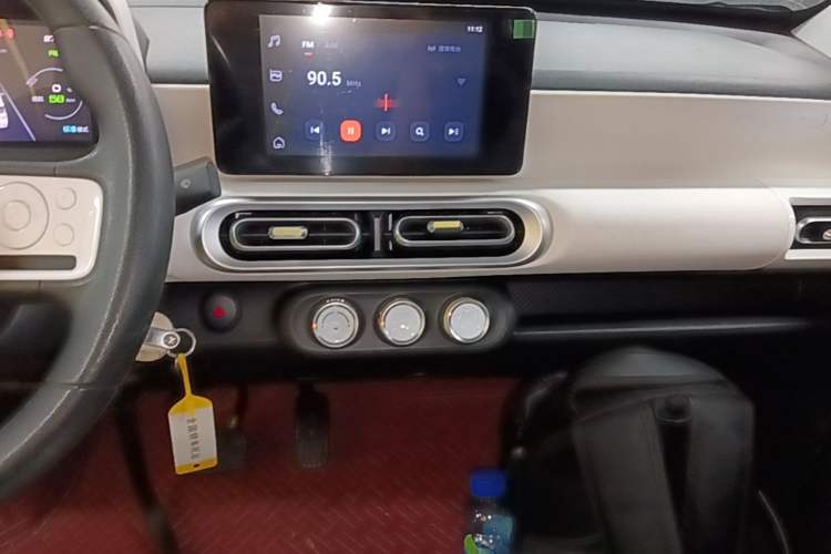 Used Wuling Hongguang MINIEV 2024 3rd Generation 215km Advanced Version Audio And AC Panel