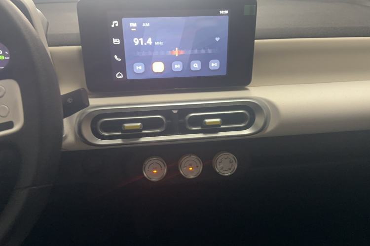 Used Wuling Hongguang MINIEV 2024 3rd Generation 170 km Audio And AC Panel