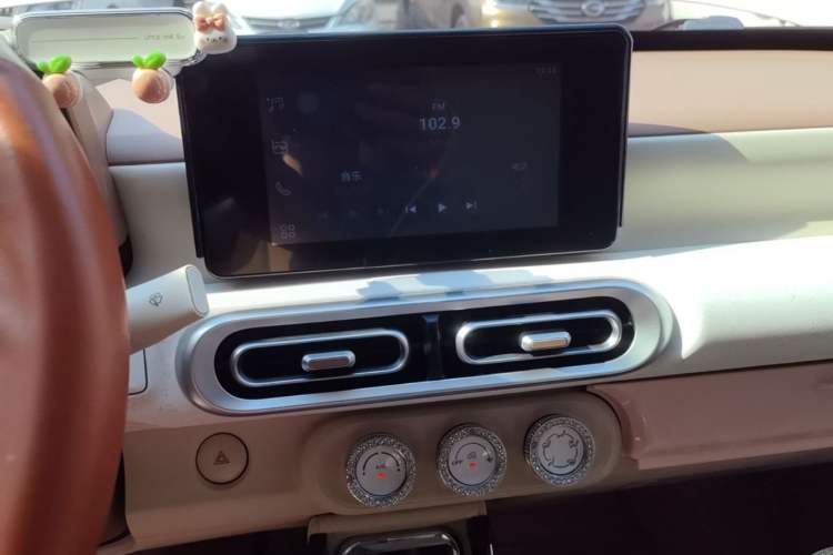 Used Wuling Hongguang MINIEV 2024 3rd Generation 215km Advanced Version Audio And AC Panel