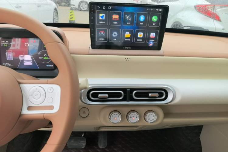 Used Wuling Hongguang MINIEV 2024 3rd Generation 215km Youth Edition Audio And AC Panel