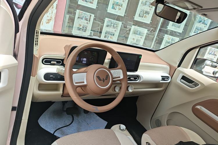 Used Wuling Hongguang MINIEV 2024 3rd Generation 215km Advanced Version Center Console